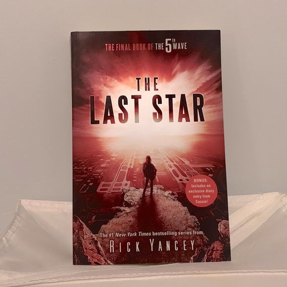 The 5th Wave Collection - Picture 4 of 4